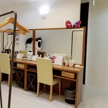 表参道スキンクリニック 大坂院のエリシスセンスを受けた後のパウダールーム