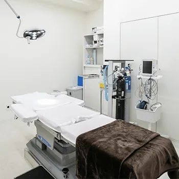 大阪TAクリニックのエリシスセンスを受ける施術室