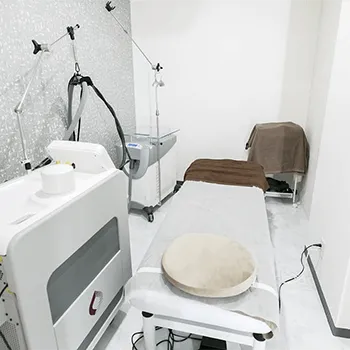 ウィンクリニック 大阪2院のエリシスセンスを受ける施術室