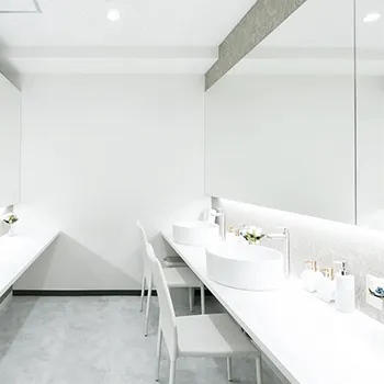 ウィンクリニック 大阪2院のエリシスセンスを受けた後のパウダールーム