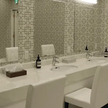 大美会クリニック 大阪3院のジャルプロスーパーハイドロを受けた後のパウダールーム