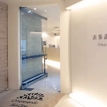 表参道スキンクリニック 大阪院の入口の様子