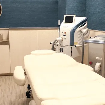 恵聖会クリニック 大阪3院のリズネを受ける施術室