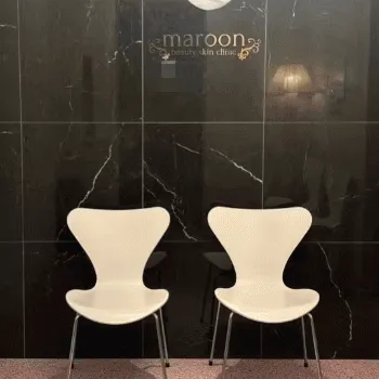 マルーンビューティスキンクリニックのリズネを受ける前の待合室