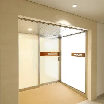 高須クリニック 大阪1院のミラドライを受ける医院の入り口