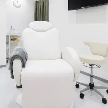 プライベートスキンクリニックのミラドライを受ける施術室