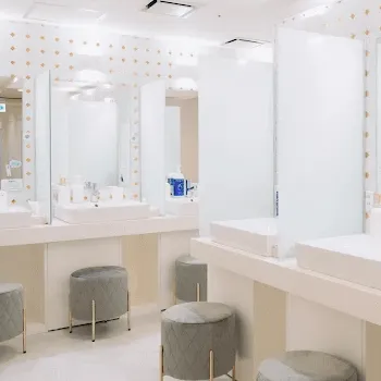 ダイヤモンドクリニック 大阪1院のピコトーニングを受けた後のパウダールーム