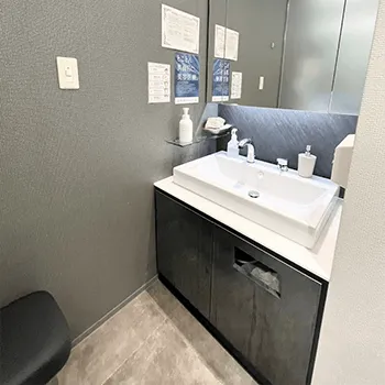 聖心美容クリニック 大阪院のプルリアルデンシファイを受けた後のパウダールーム