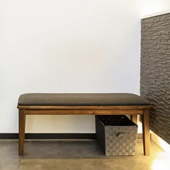 LaLa Clinic 梅田院のプロファイロを受ける前の待合室