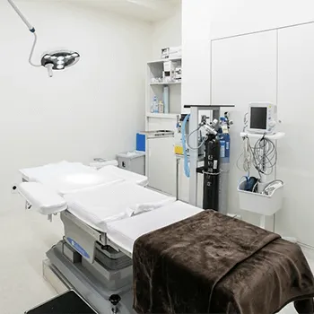 大阪TAクリニックのエリシスセンスを受ける施術室