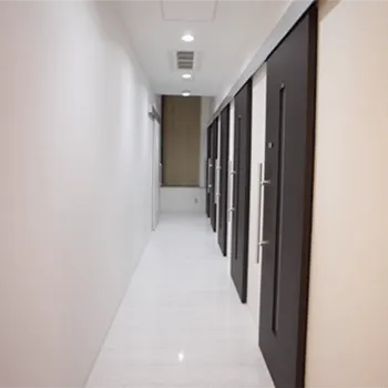 ルラ美容クリニック 大阪2院の白玉点滴・注射を受ける前の廊下