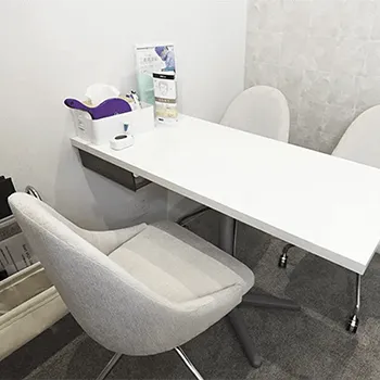 水の森美容クリニック大阪2院の白玉点滴・注射を受ける前のカウンセリングルーム