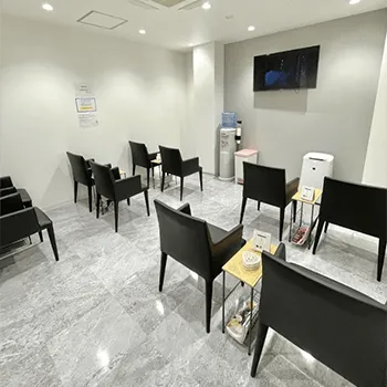 TCB東京中央美容外科 大阪6院の白玉点滴・注射を受ける前の待合室