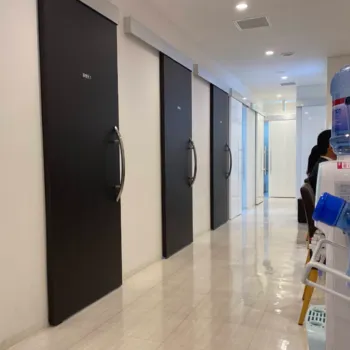 湘南美容クリニック 埼玉付近1院のオンダリフトを受ける前の廊下