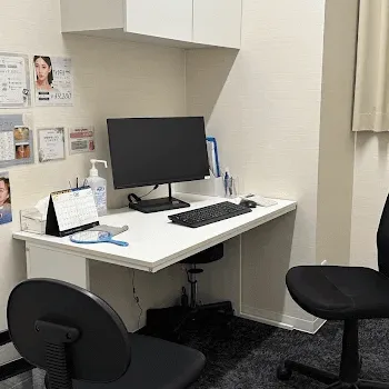 ルラ(LULA)美容クリニック 札幌2院のケミカルピーリングを受ける前の診察室