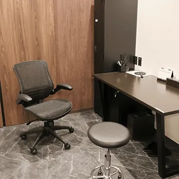 札幌TAクリニックのエリシスセンスを受ける前のカウンセリングルーム