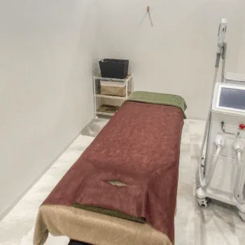 さっぽろ美容クリニックのジャルプロスーパーハイドロを受ける施術室