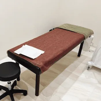 さっぽろ美容クリニック 札幌2院のサブシジョンを受ける施術室