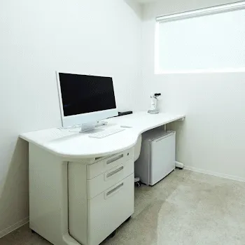 スノークリニック 仙台 美容皮膚科のリズネを受ける前の診察室