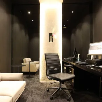 仙台TAクリニックのリジュラン注射を受けルメッカを受ける前の診察室