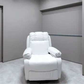 フェイス美容外科のサブシジョンを受ける施術室