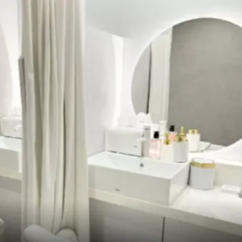 T-CLINIC 新宿院のクマ取りの施術を受けた後のパウダールーム