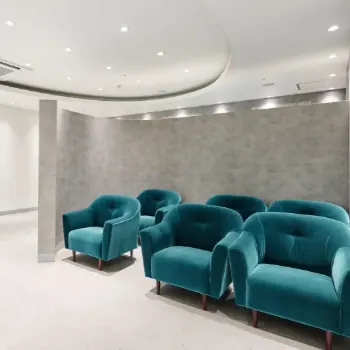 URARAクリニック 東京2院の脂肪冷却を受ける前の待合室