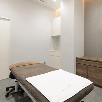 MET BEAUTY CLINICのエリシスセンスを受ける施術室