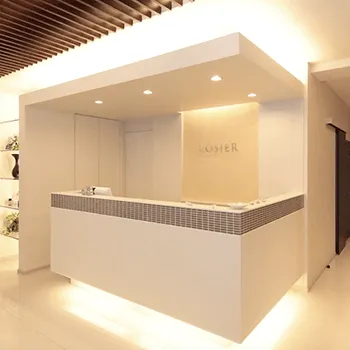 自由が丘ロジエクリニックのエリシスセンスを受ける前の受付