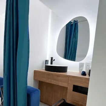 ネクサスクリニックのジャルプロスーパーハイドロを受けた後のパウダールーム