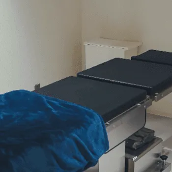 CHINOWA CLINICのジュブゼンを受ける施術室