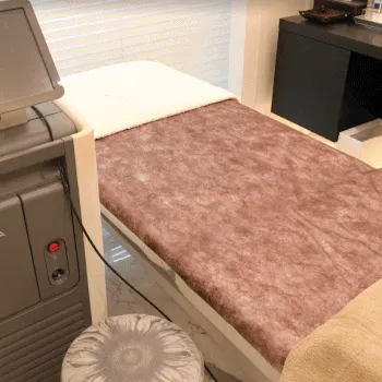 アトリエメディカルクリニックのリズネを受ける施術室