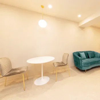 M CLINICのリズネを受ける前の待合室