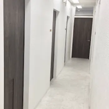 TCB東京中央美容外科 東京18院のプラセンタ注射を受ける前の廊下