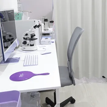 ナチュラルスキンクリニック 東京2院のプルリアルデンシファイを受ける前のカウンセリングルーム