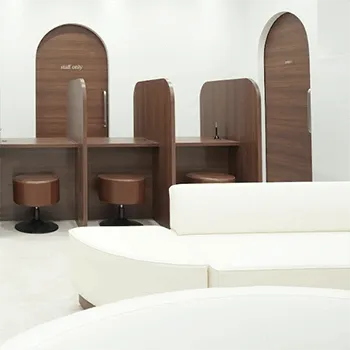 NEO Skin Clinic 東京1院のプルリアルデンシファイを受ける前の待合室