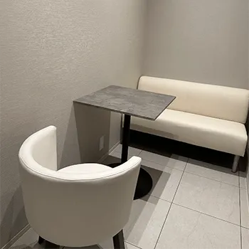 自由が丘ウェルエイジングビューティークリニックのプロファイロを受ける前のカウンセリングルーム