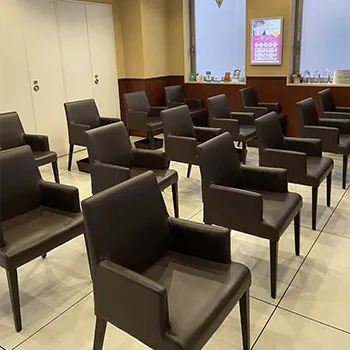 湘南美容クリニック 東京35院のプロファイロを受ける前の待合室