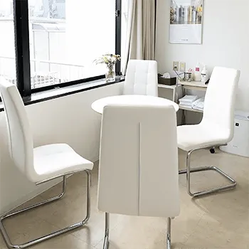 表参道スキンクリニック 東京1院の白玉点滴・注射を受ける前のカウンセリングルーム