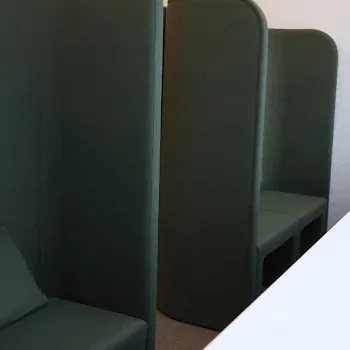 JUN CLINIC 横浜2院のジャルプロスーパーハイドロを受ける前の待合室