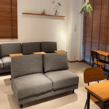 あざみ野駅西口皮膚科のリズネを受ける前の待合室
