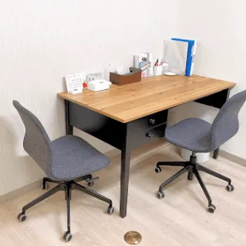 ガーデンクリニック 横浜院のフォトフェイシャルを受ける前のカウンセリングルーム