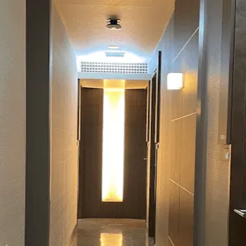 聖心美容クリニック 横浜院のフォトフェイシャルを受ける前の廊下