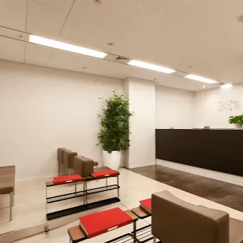 シロノクリニック 横浜院のフォトフェイシャルを受ける前の待合室