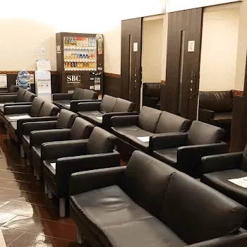 湘南美容クリニック 横浜4院のピコトーニングを受ける前の待合室