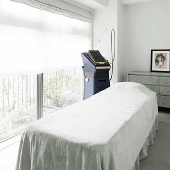 横浜山手クリニックのプルリアルデンシファイを受ける施術室