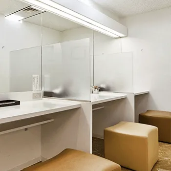 シロノクリニック 横浜院のプロファイロを受けた後のパウダールーム