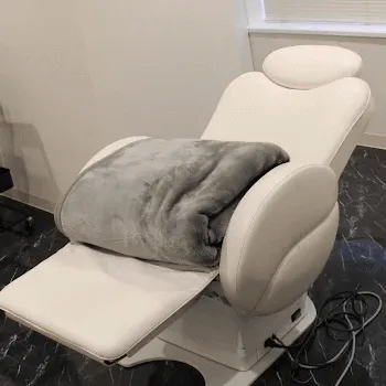 横浜TAクリニックのサブシジョンを受ける施術室