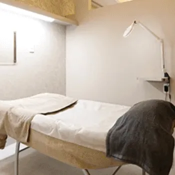 銀座よしえクリニック 横浜院のサブシジョンを受ける施術室