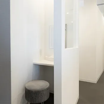 Arteskin Clinicのブレッシングを受けた後のパウダールーム